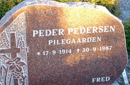 Peder Pedersen Pilegaarden gravsten